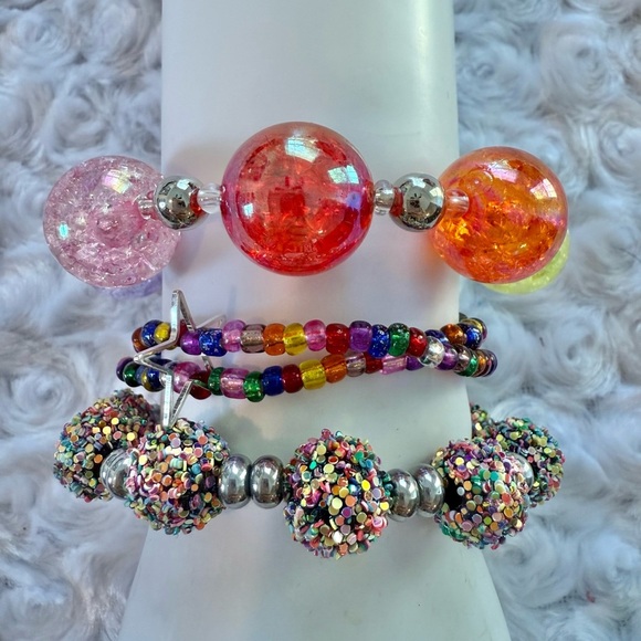 Colorful Beaded Bracelet Set - Picture 2 of 4